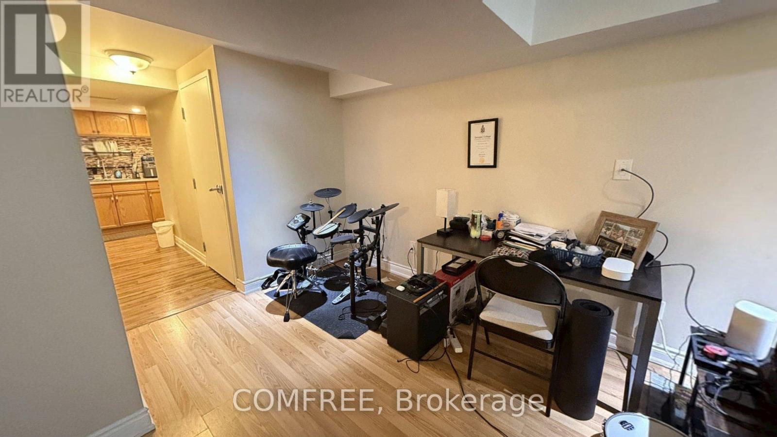 24 SHORTREED COURT - 21