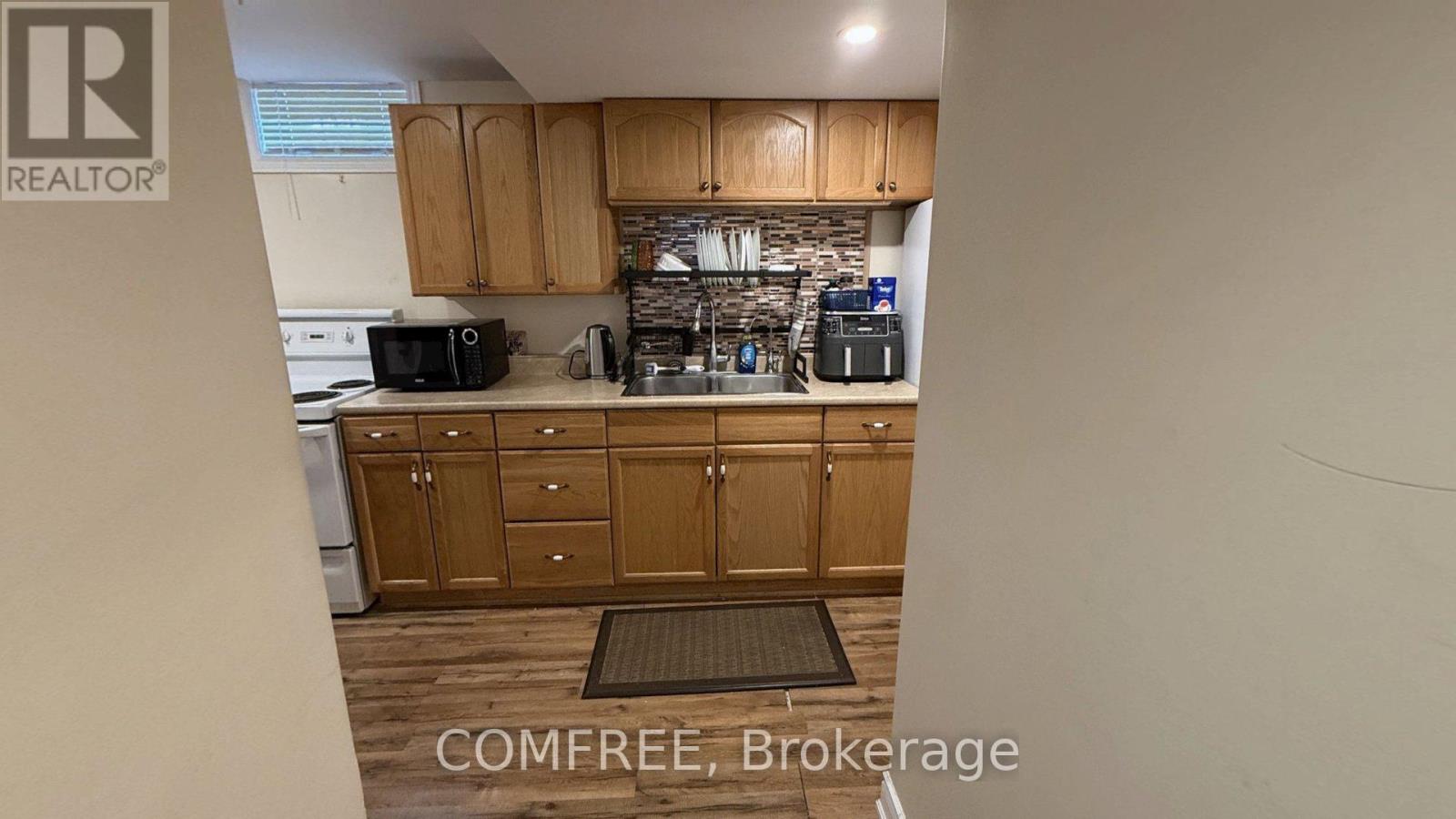 24 SHORTREED COURT - 24