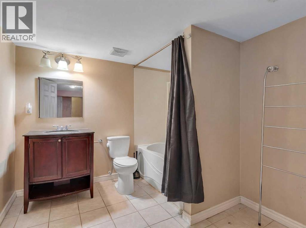 60 Sherwood Way NW - 26