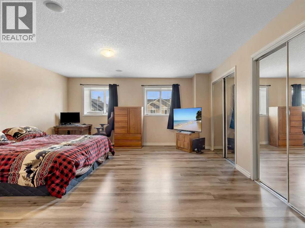 60 Sherwood Way NW - 18