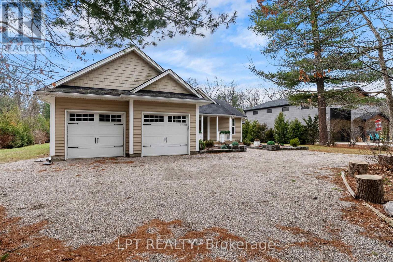 10023 JENNA ROAD, Lambton Shores (Grand Bend), Ontario