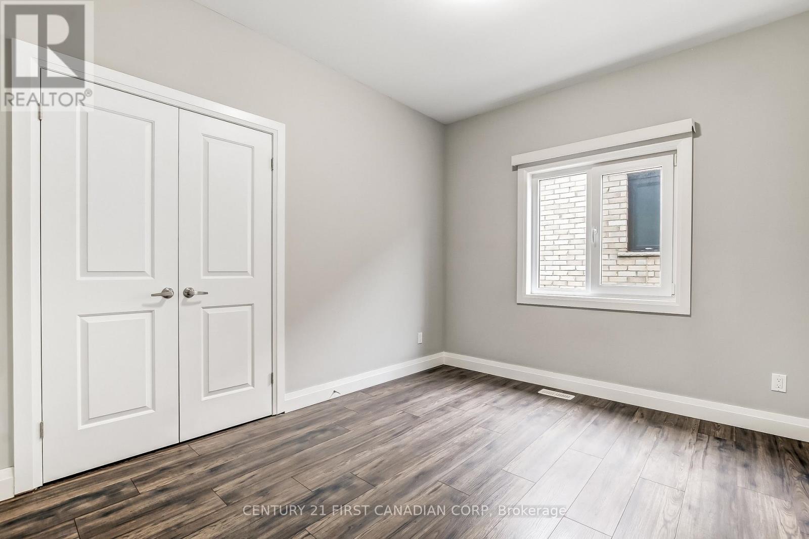 753 SUPERIOR DRIVE - 23