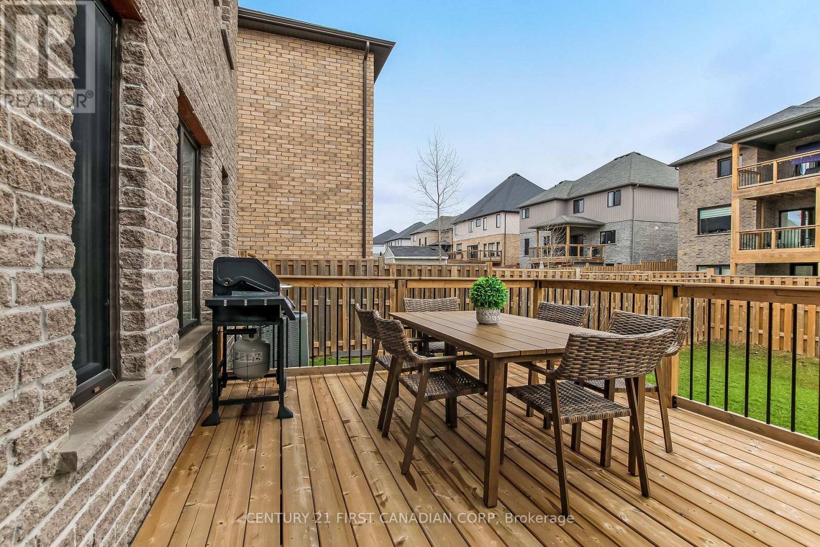 753 SUPERIOR DRIVE Property Photo