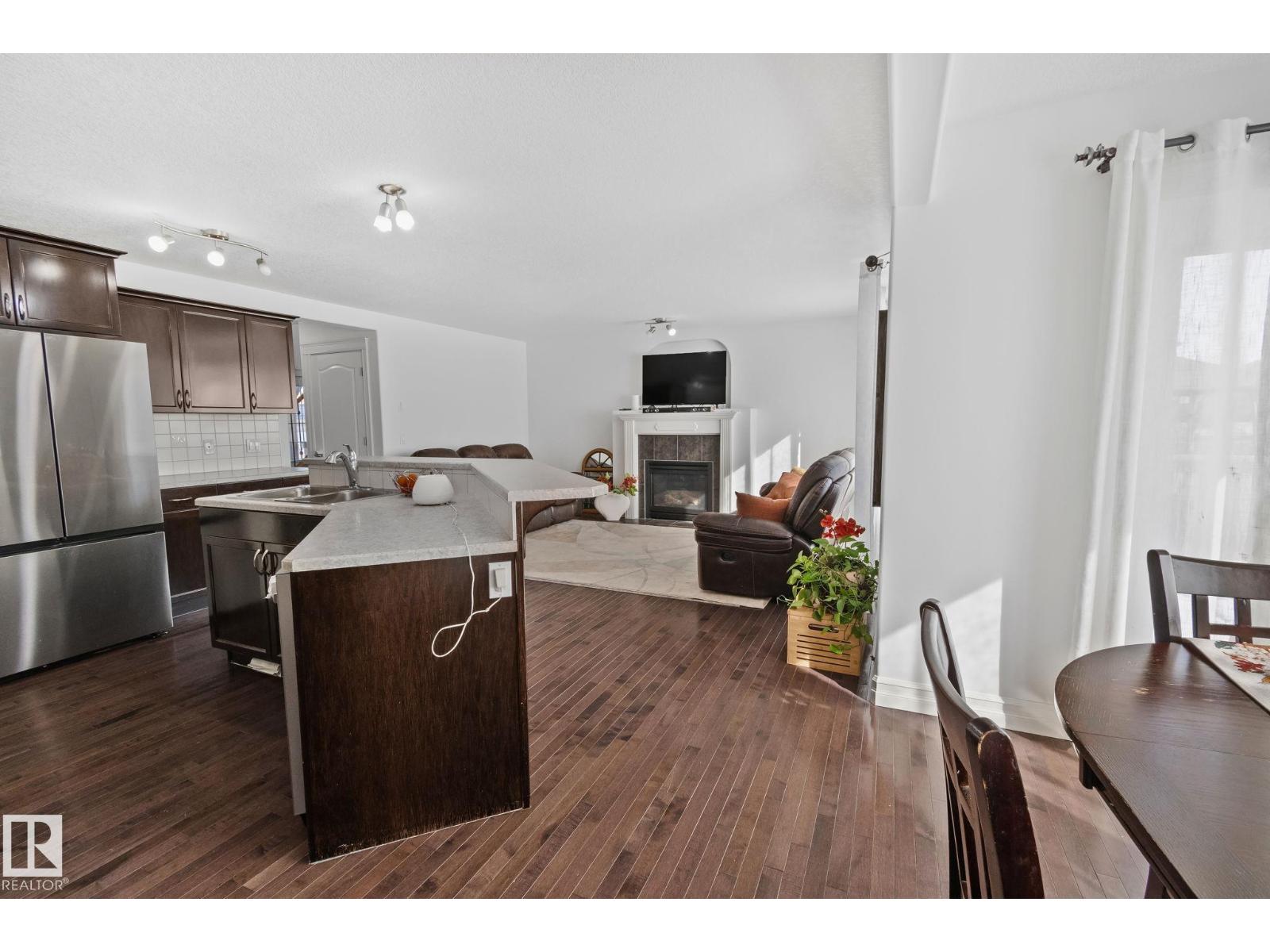 1115 61 ST SW, Edmonton