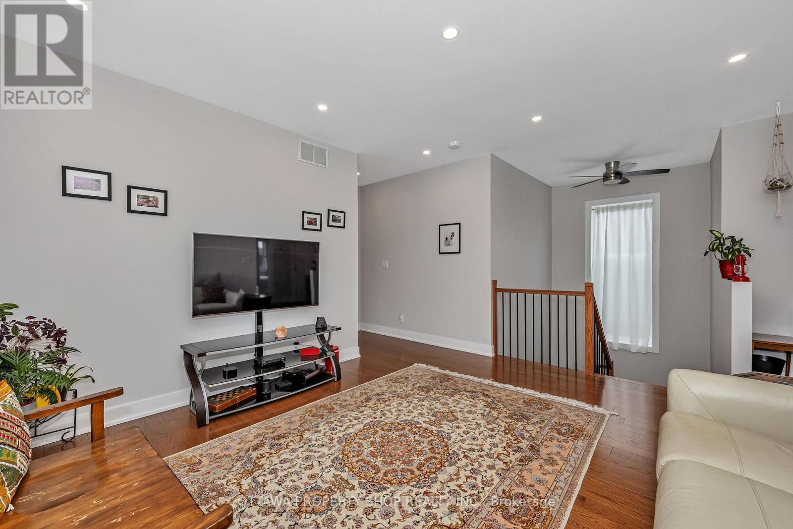 1355 MORY STREET - 20