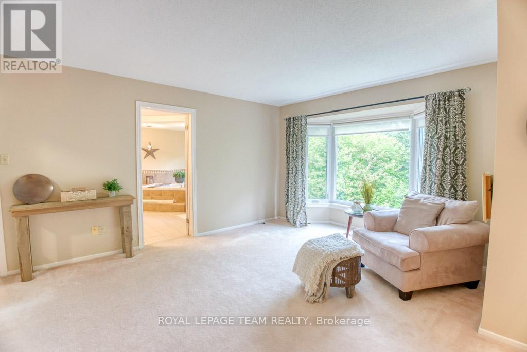 27 SHERK CRESCENT - 19