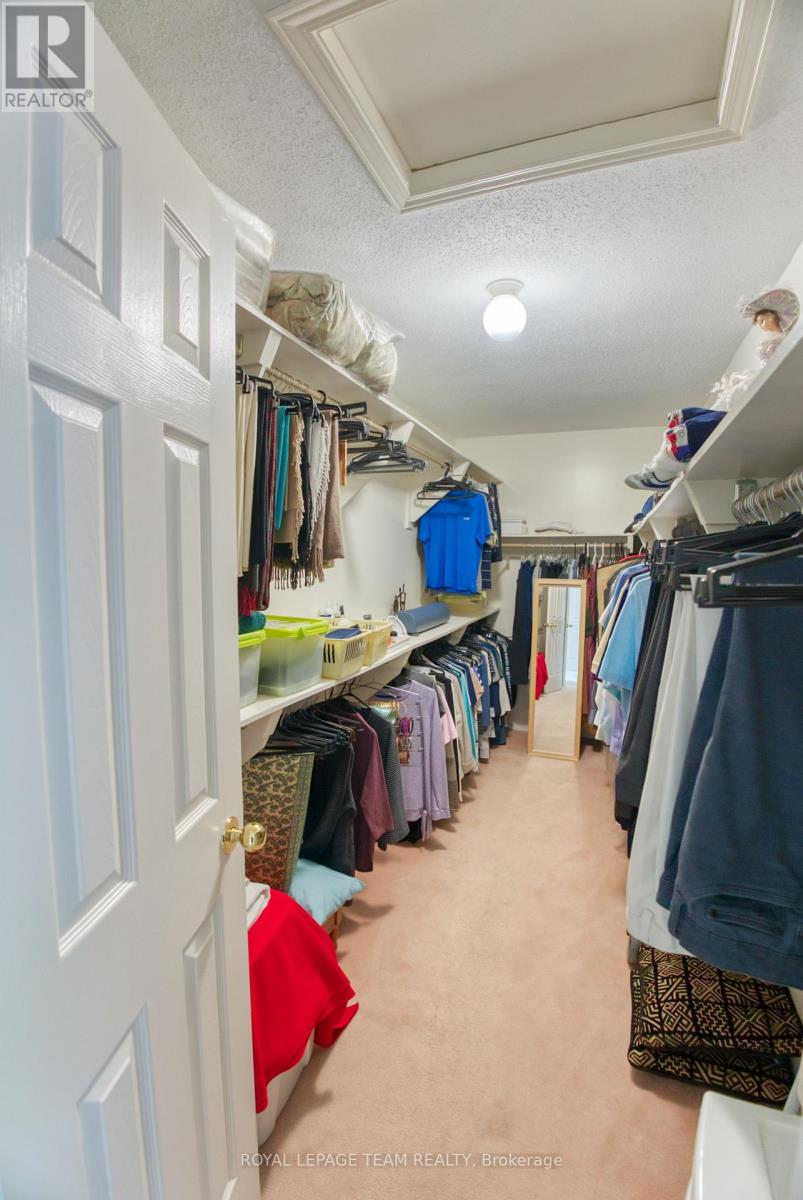 27 SHERK CRESCENT - 22