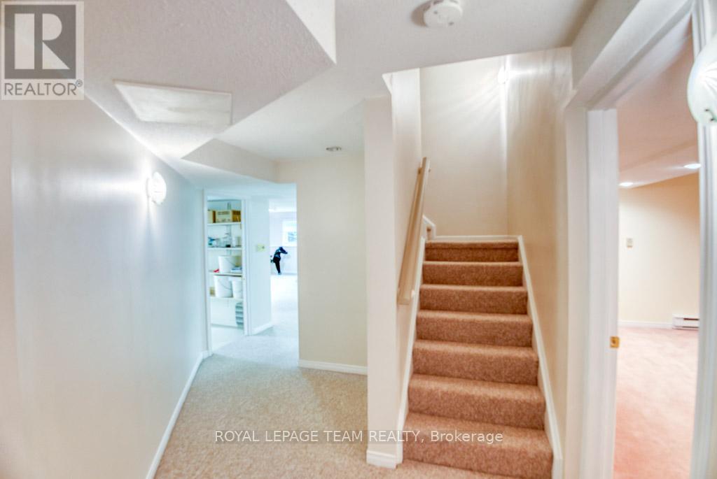 27 SHERK CRESCENT - 29