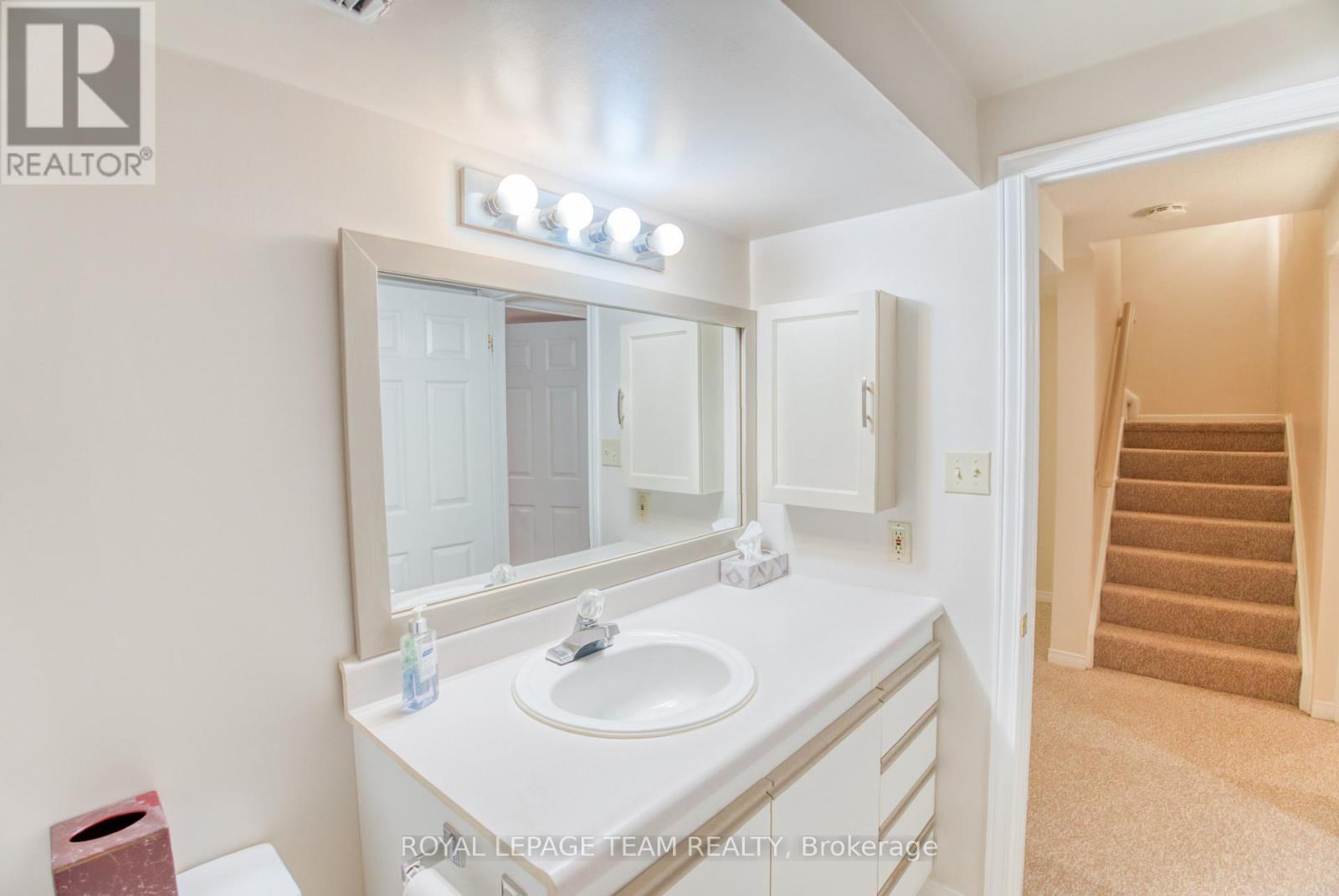 27 SHERK CRESCENT - 31