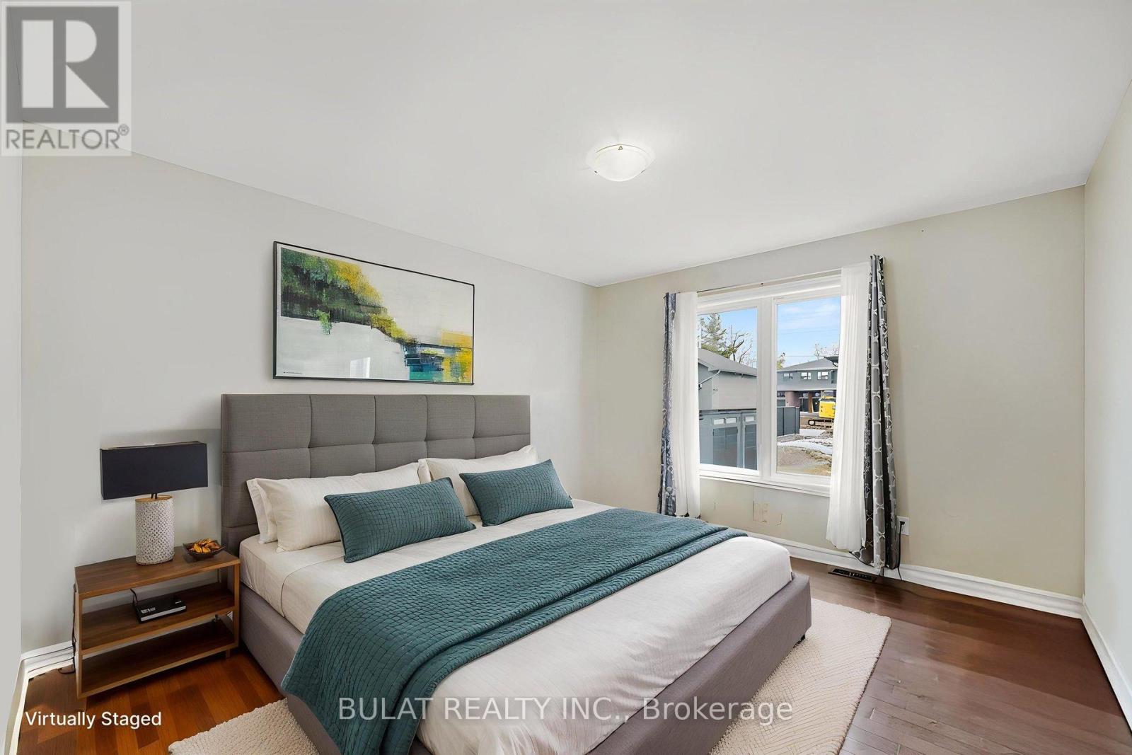 376 SOLSTICE CRESCENT - 12