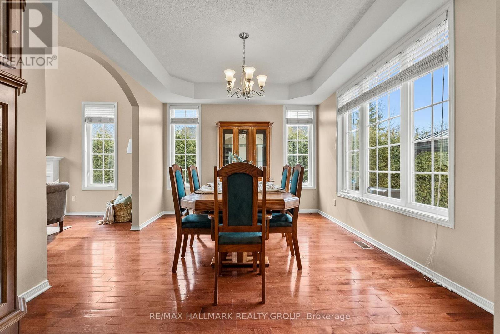 303 PARKIN CIRCLE - 12