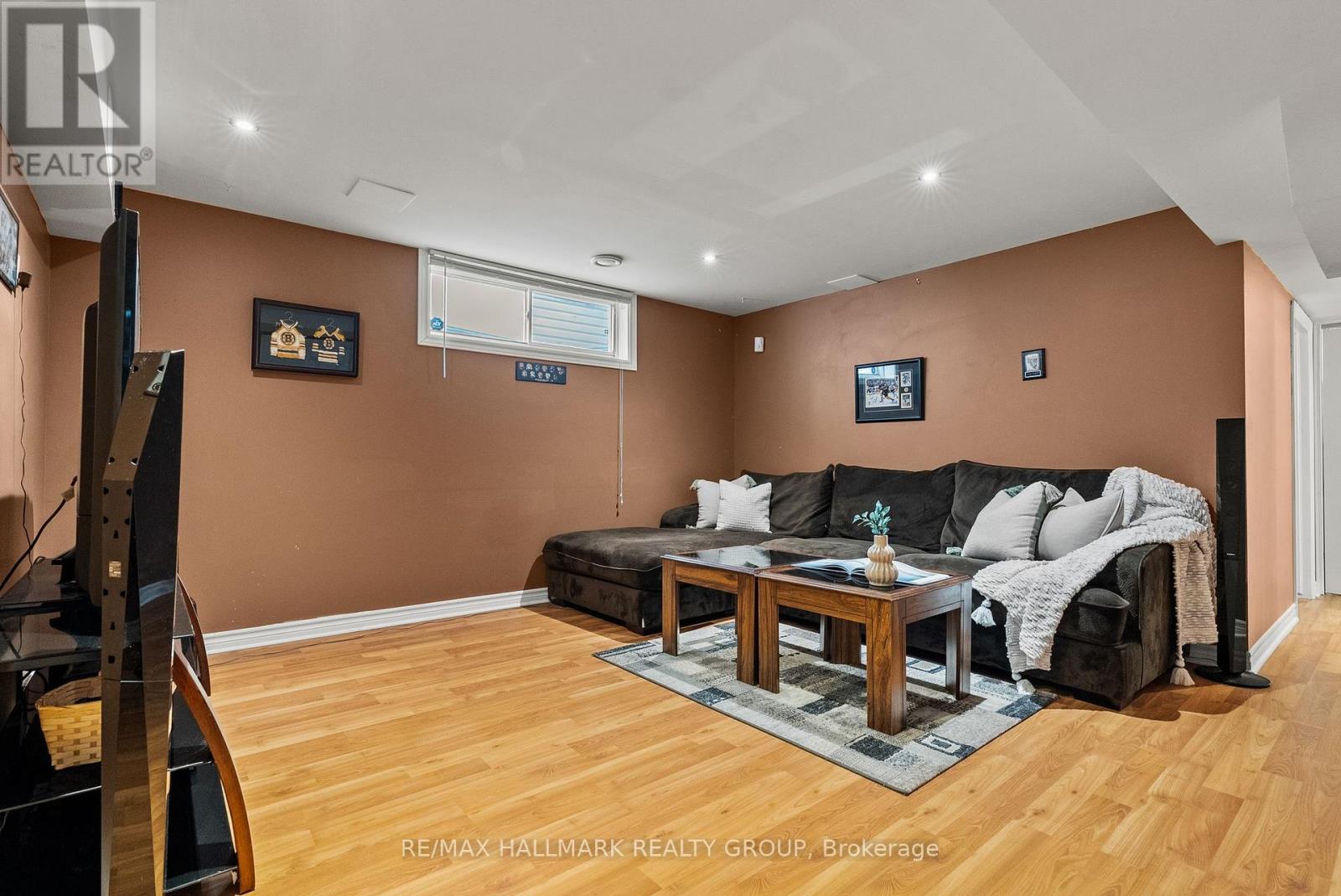 303 PARKIN CIRCLE - 31