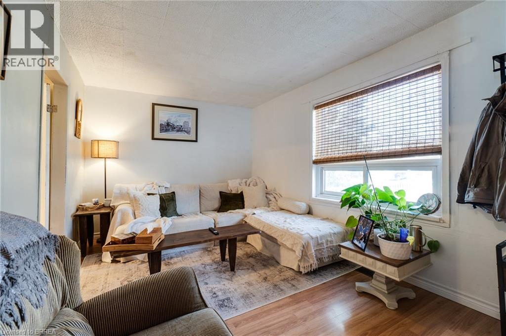 17 DRUMMOND Street - 3