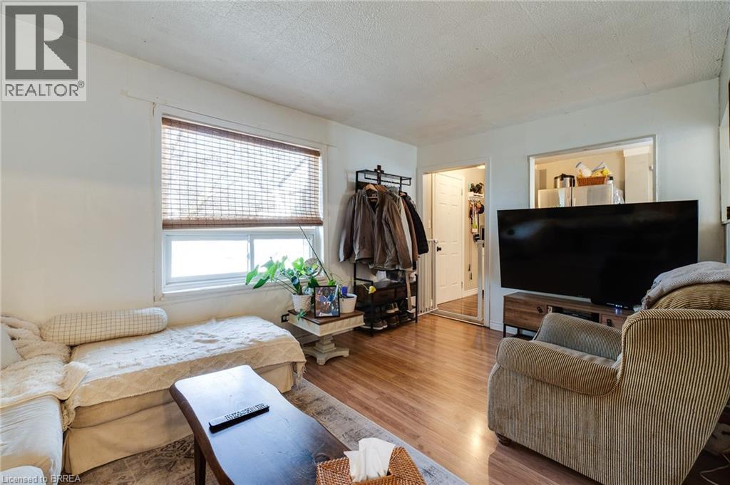 17 DRUMMOND Street - 4