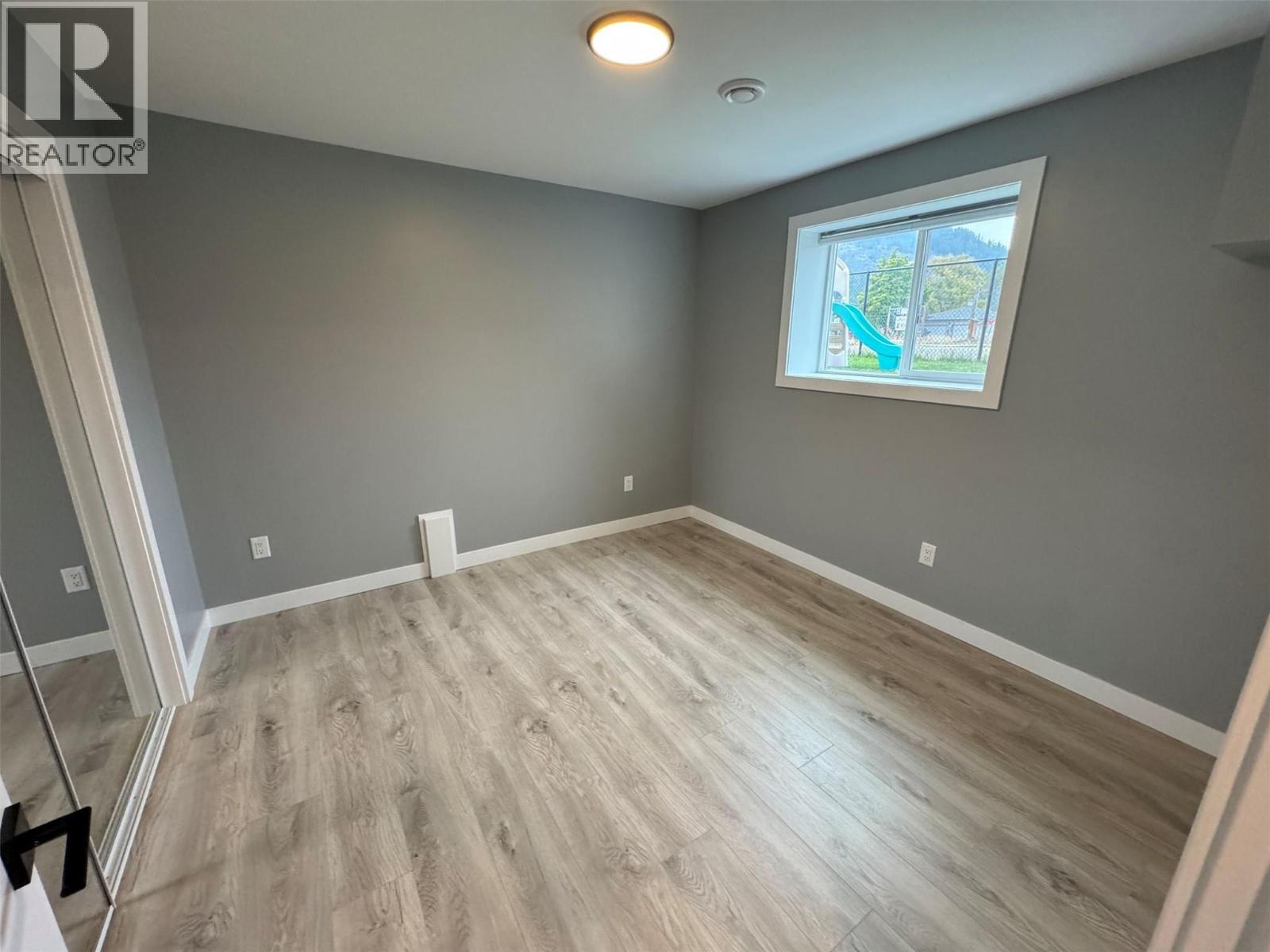 #B 2680 75 AVENUE - 16