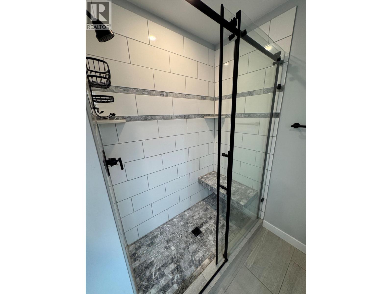 #B 2680 75 AVENUE - 9