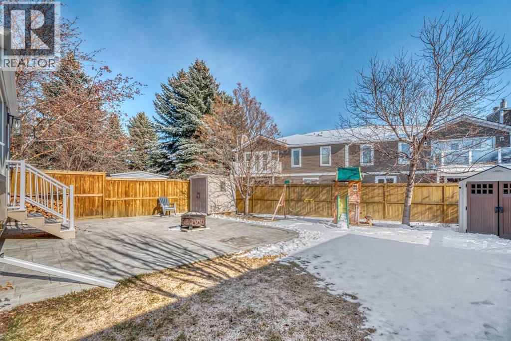 Single Family House for Sale in  Douglasbank Mews SE Douglasdale/Glen Calgary 