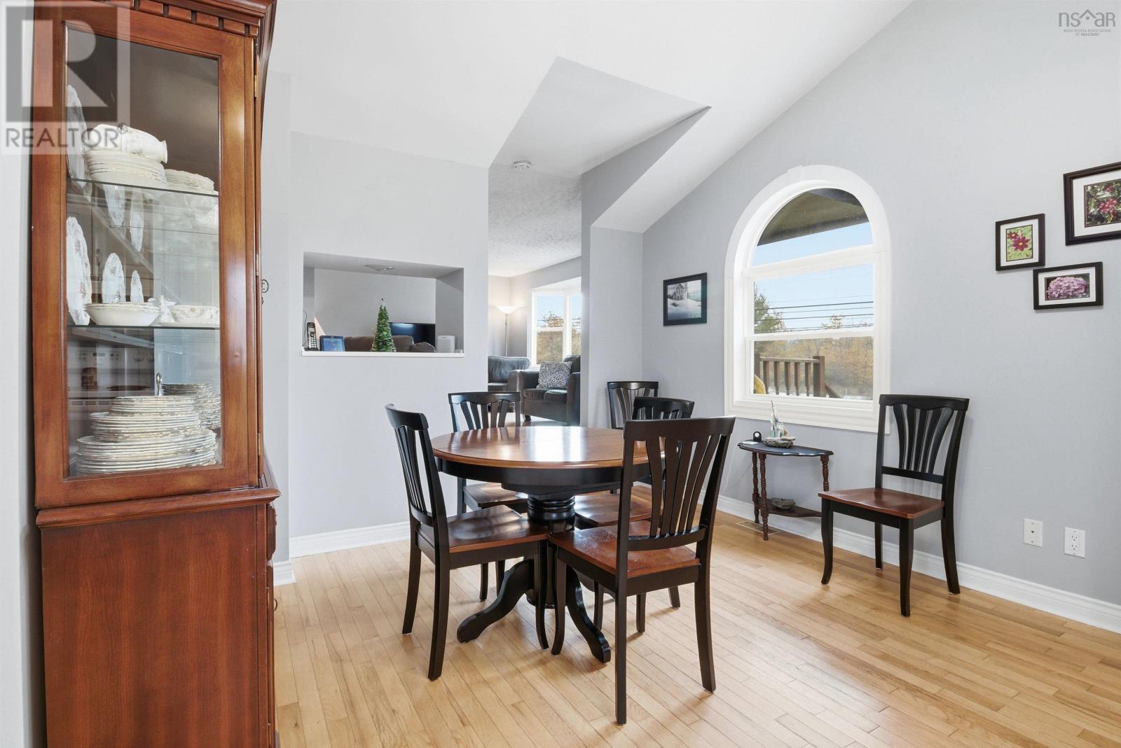 Property 12 of 46 of 643 Highway 1