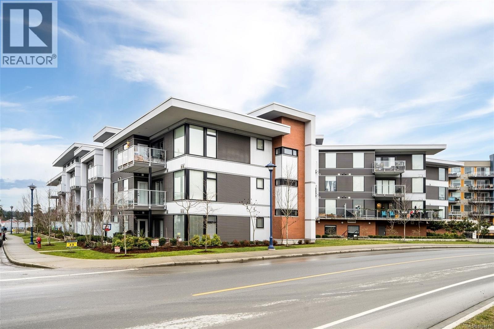 #304 950 Whirlaway Cres - 21