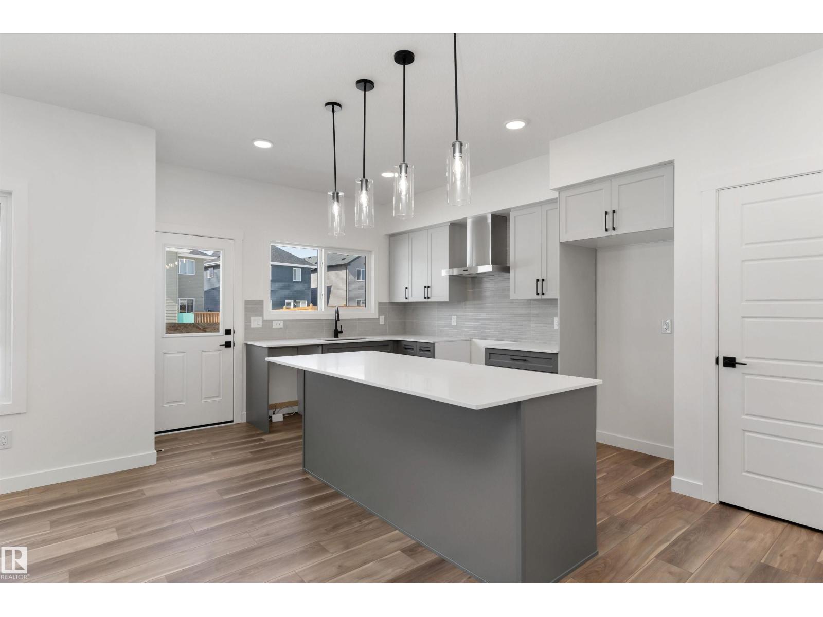 4028 207 ST NW - 14