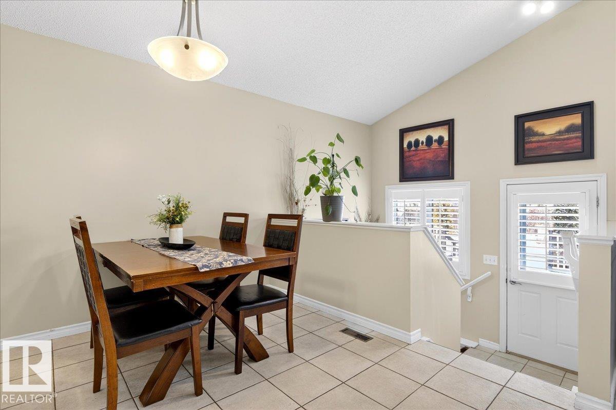 3518 18 ST NW, Edmonton