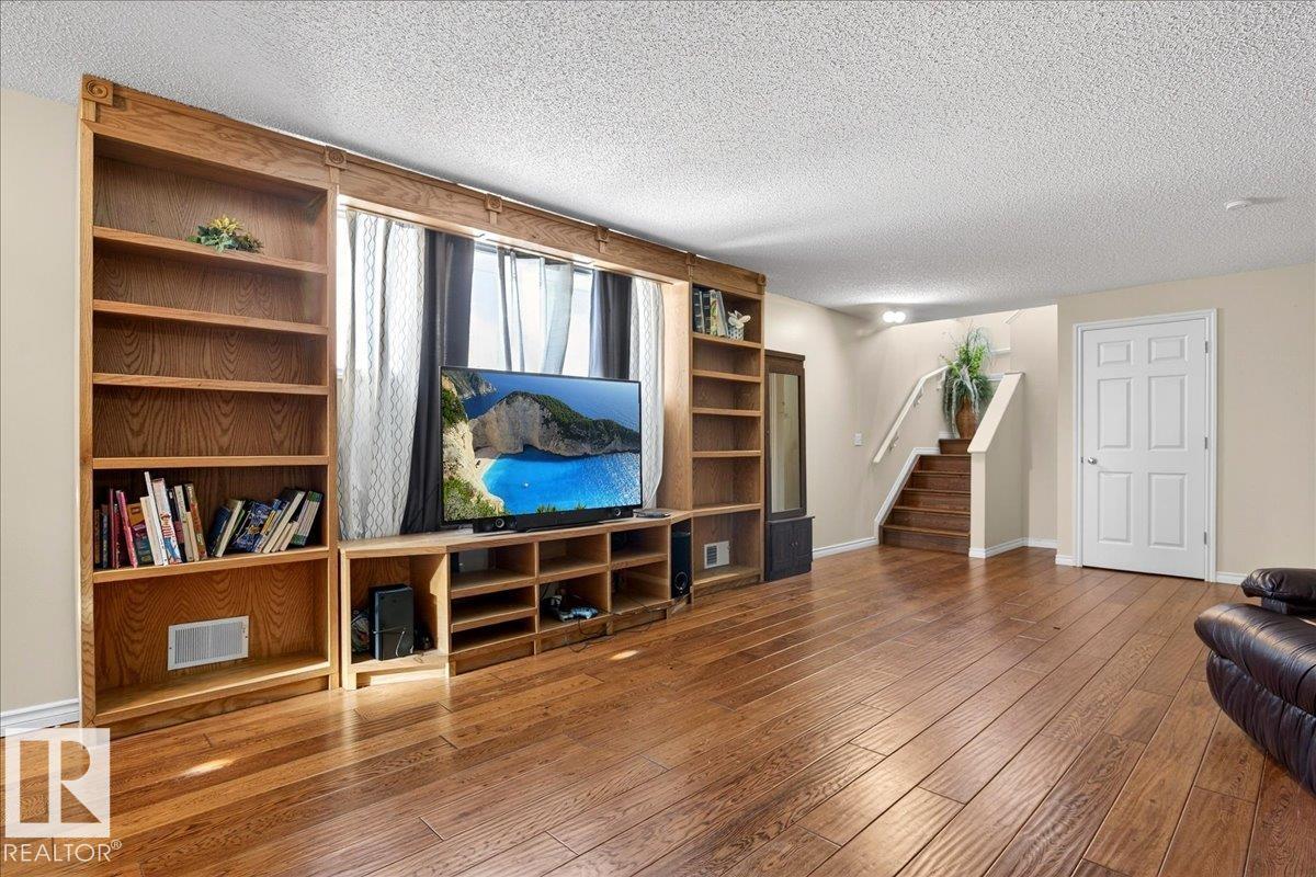 3518 18 ST NW, Edmonton