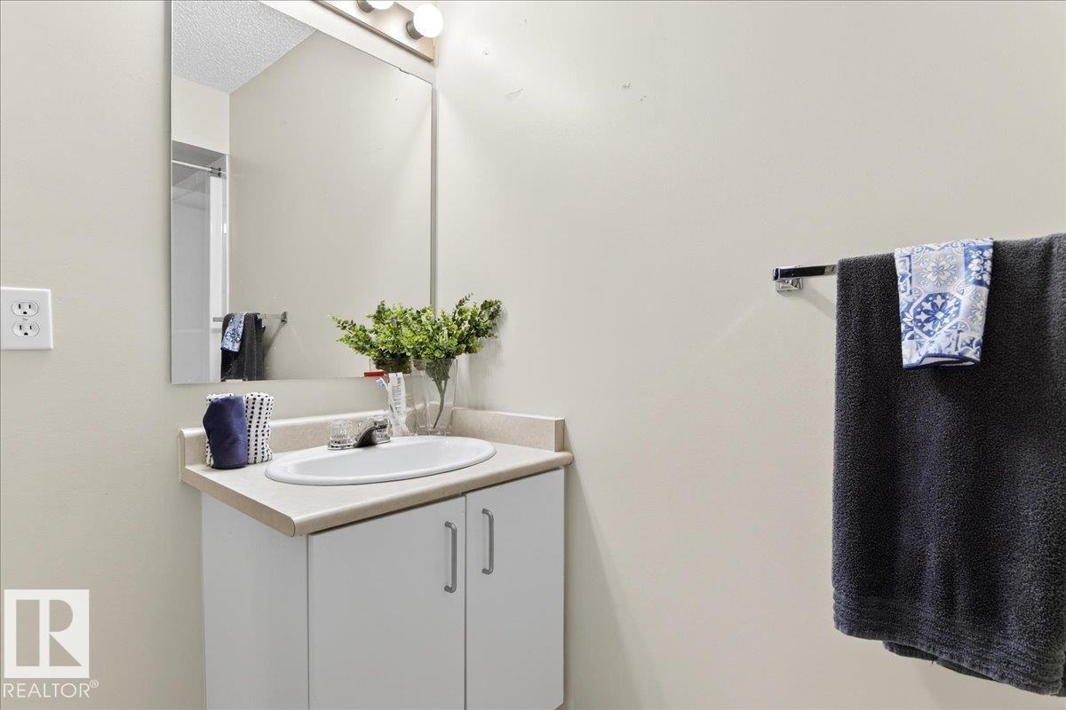 3518 18 ST NW, Edmonton