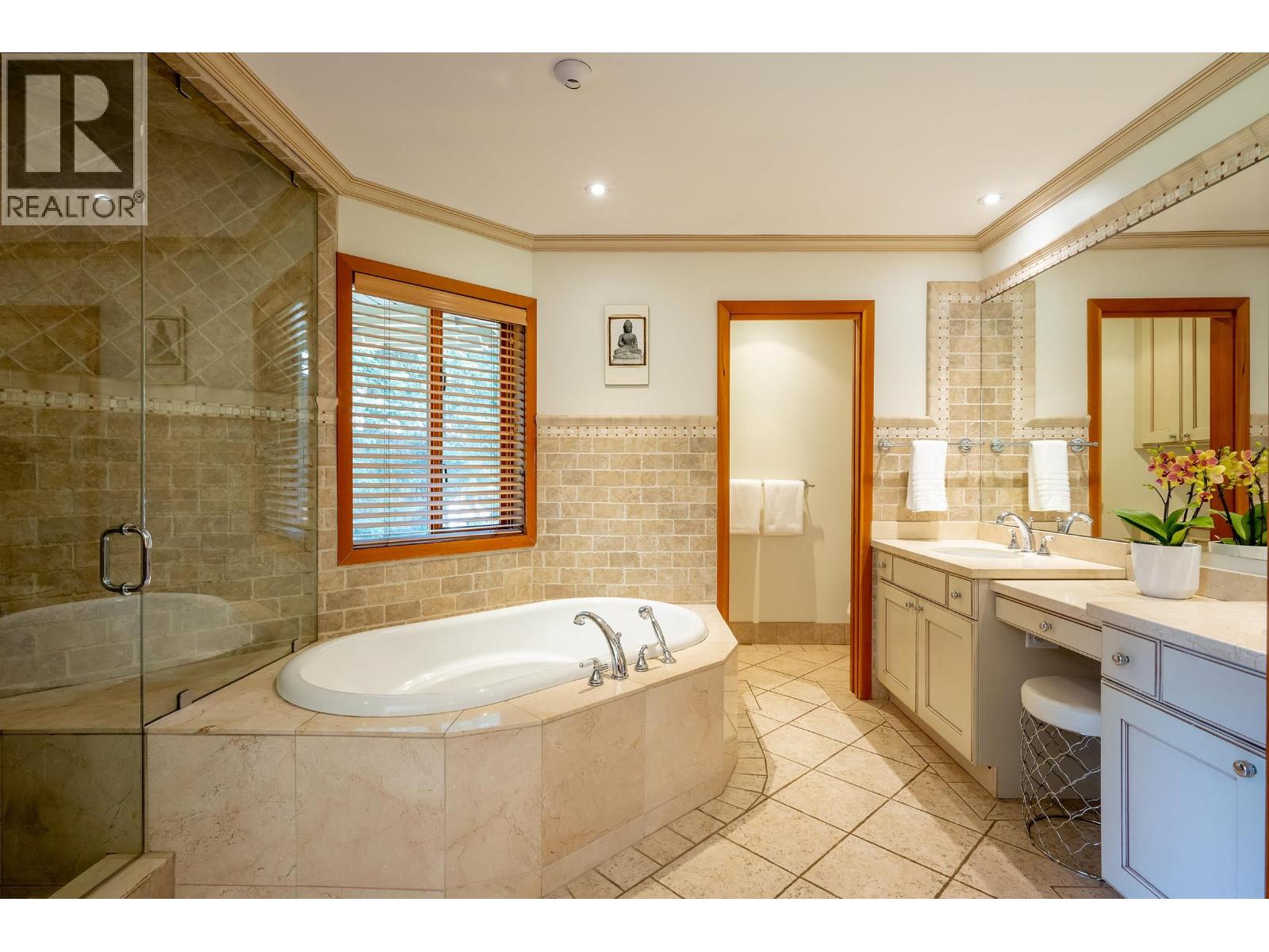 6444 TOAD HOLLOW, Whistler