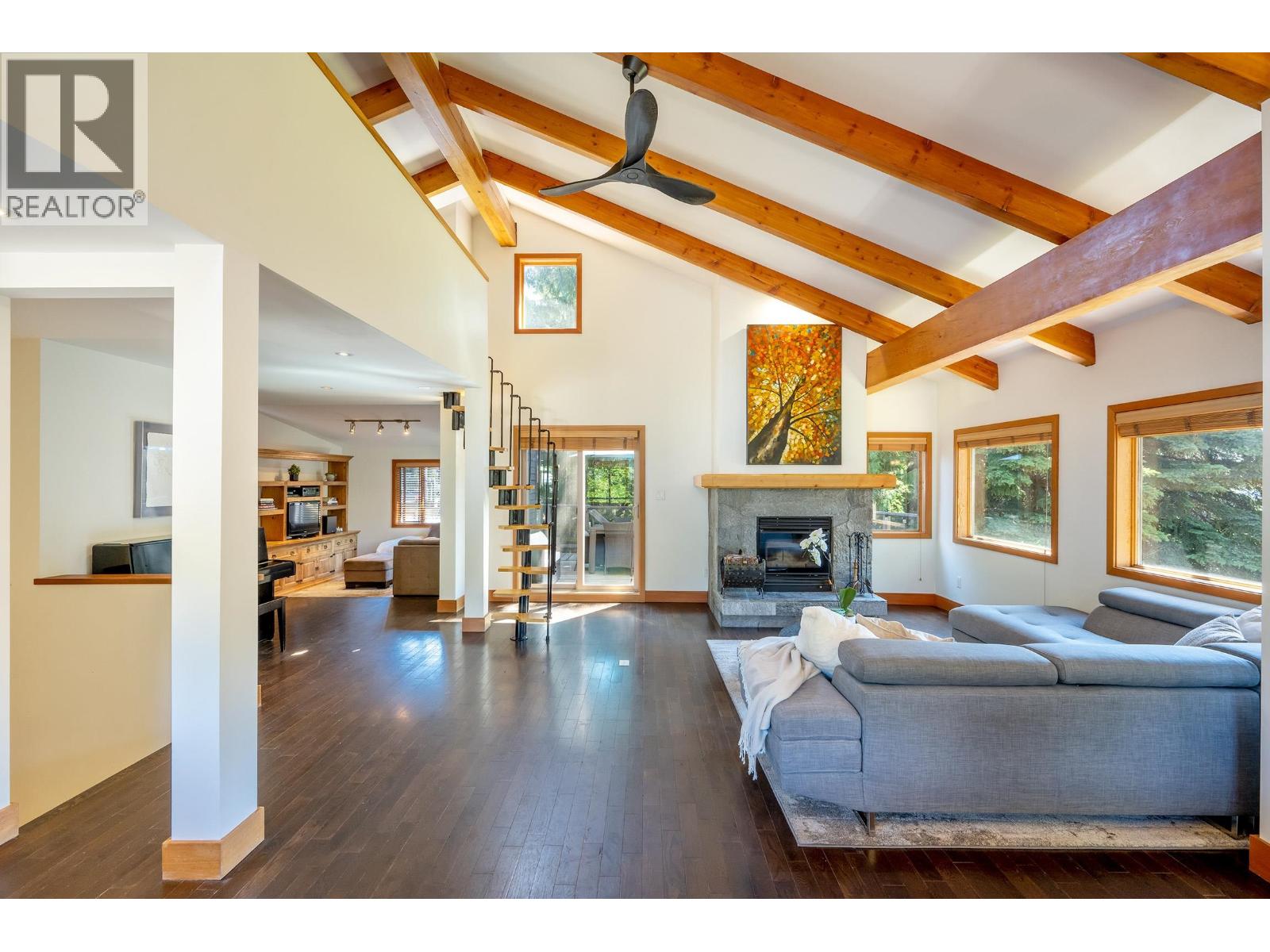 6444 TOAD HOLLOW, Whistler