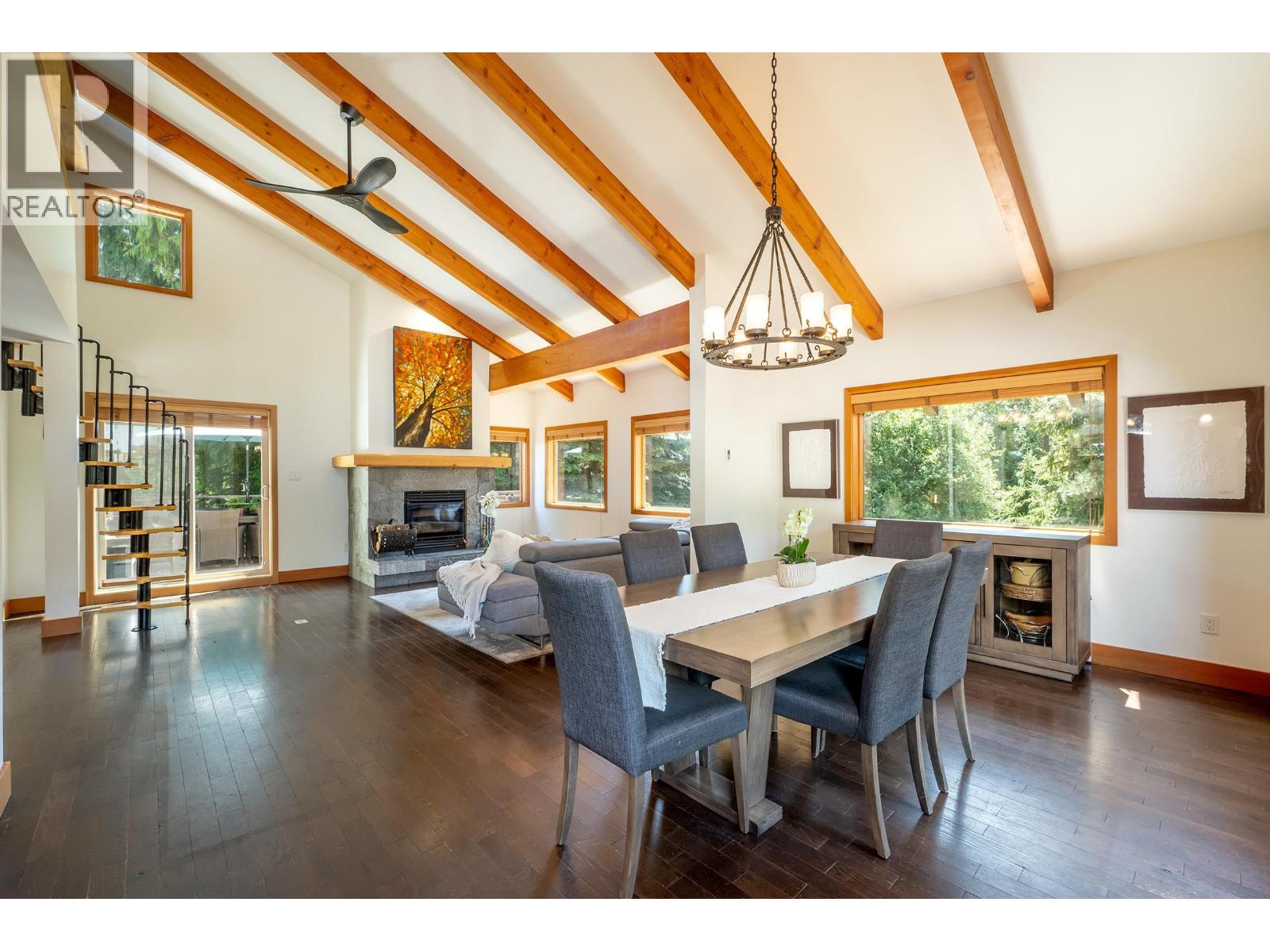6444 TOAD HOLLOW, Whistler