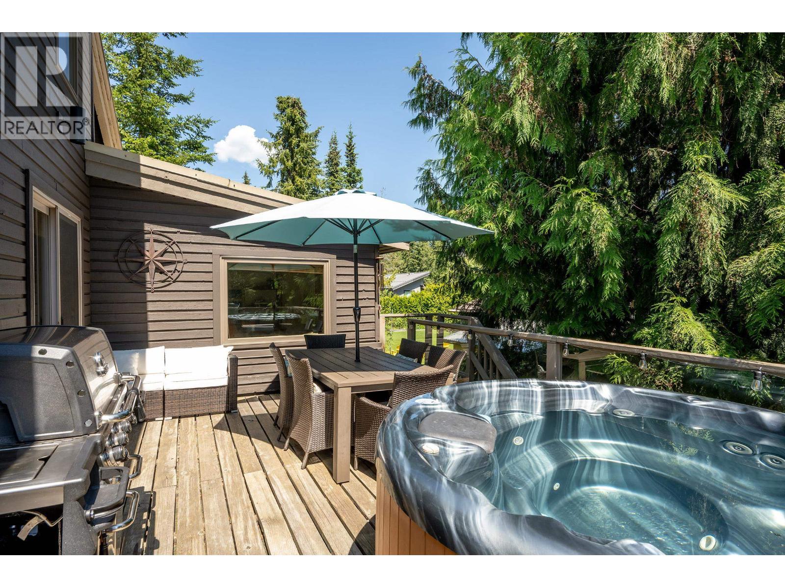 6444 TOAD HOLLOW, Whistler