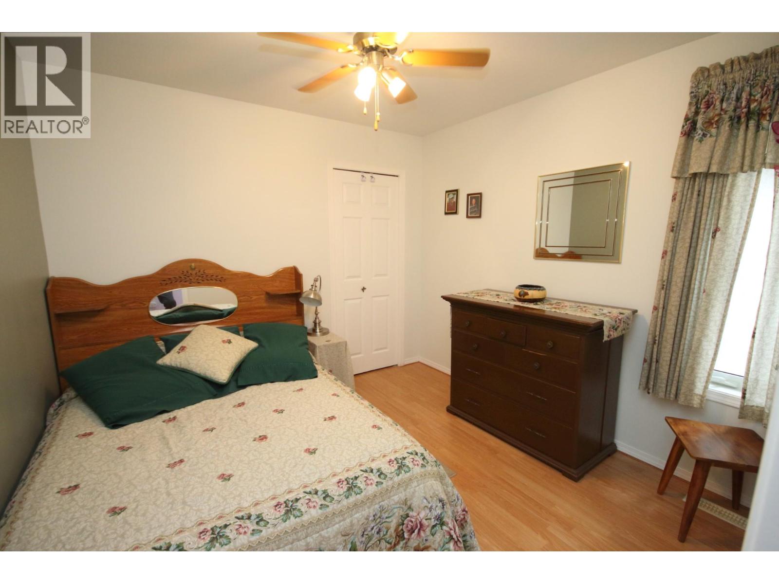 957 MORNINGSTAR ROAD - 18