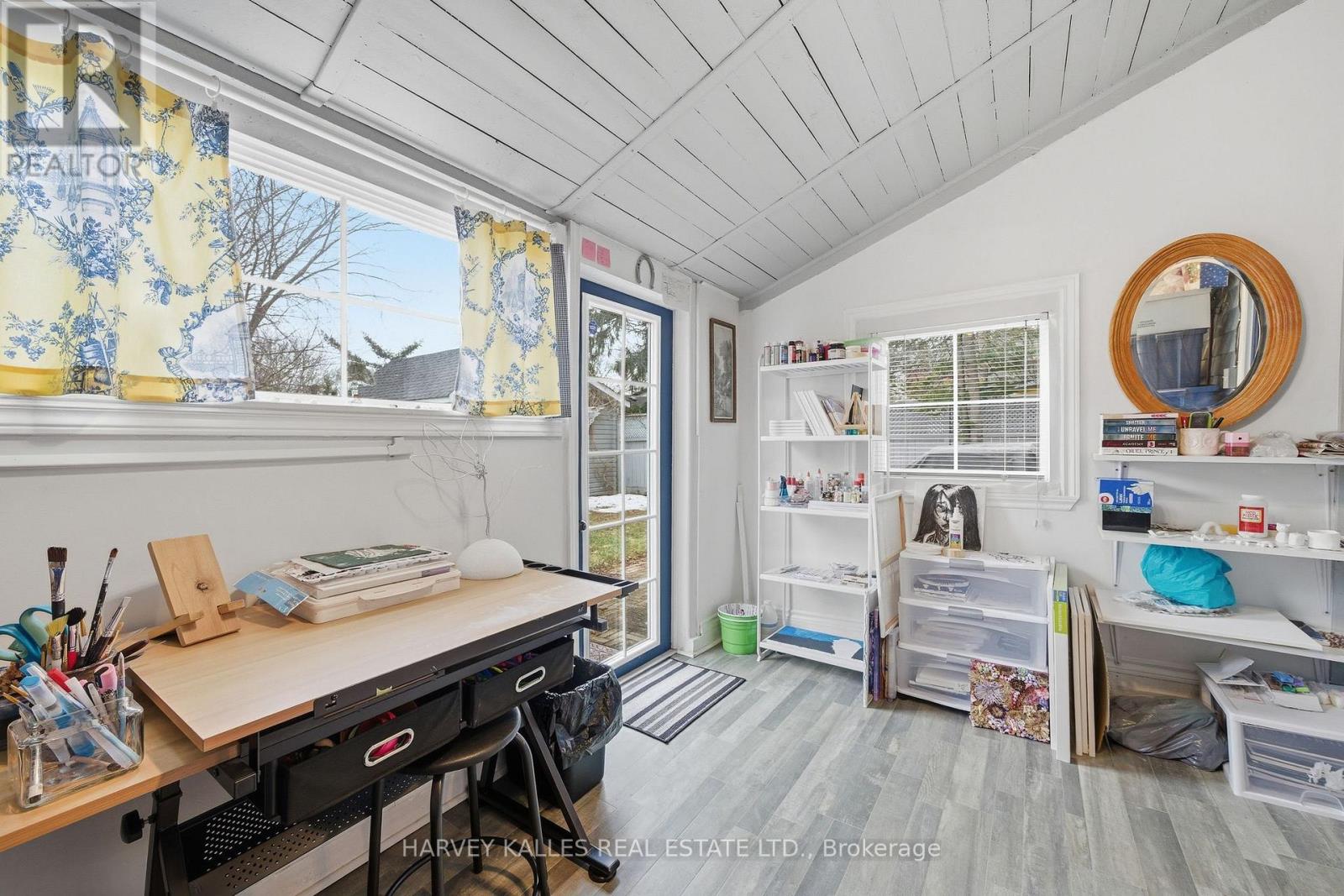 167 VICTORIA AVENUE - 27