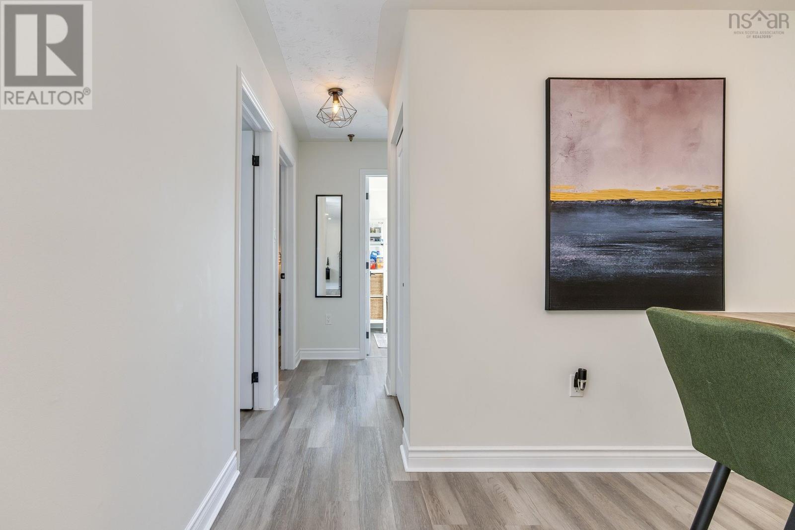 #23 80 COLLINS GROVE - 21