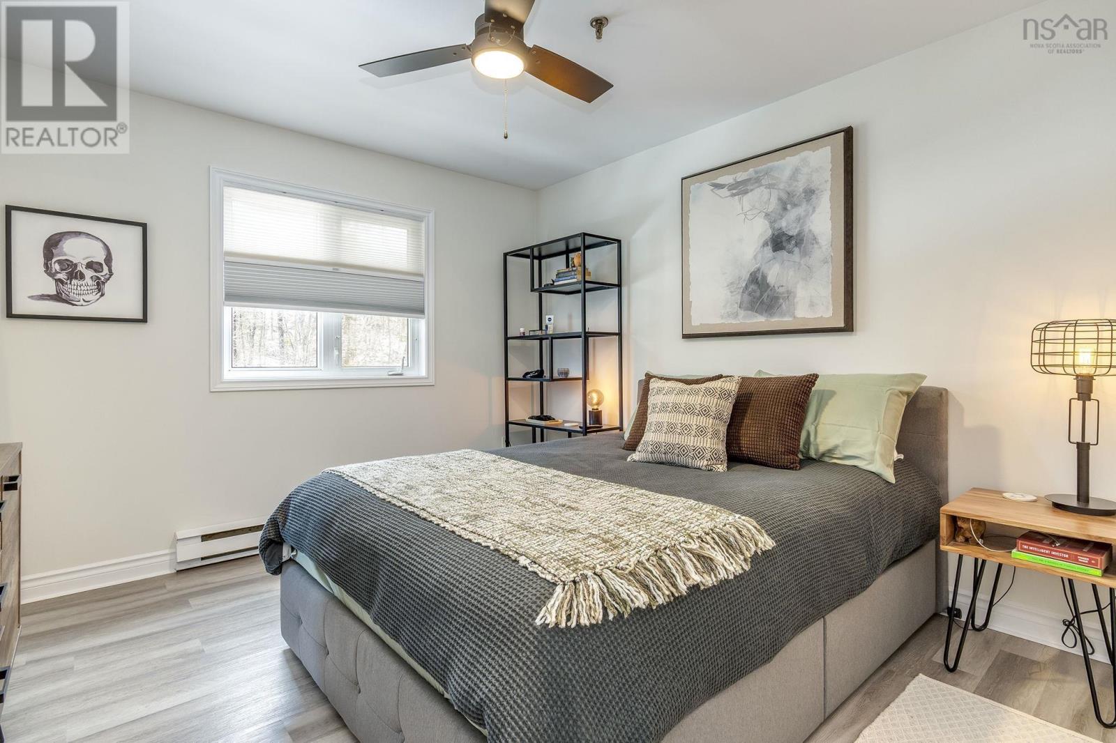 #23 80 COLLINS GROVE - 28