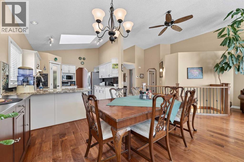 Single Family House Bungalow for Sale in  Douglas Woods Hill SE Douglasdale/Glen Calgary 