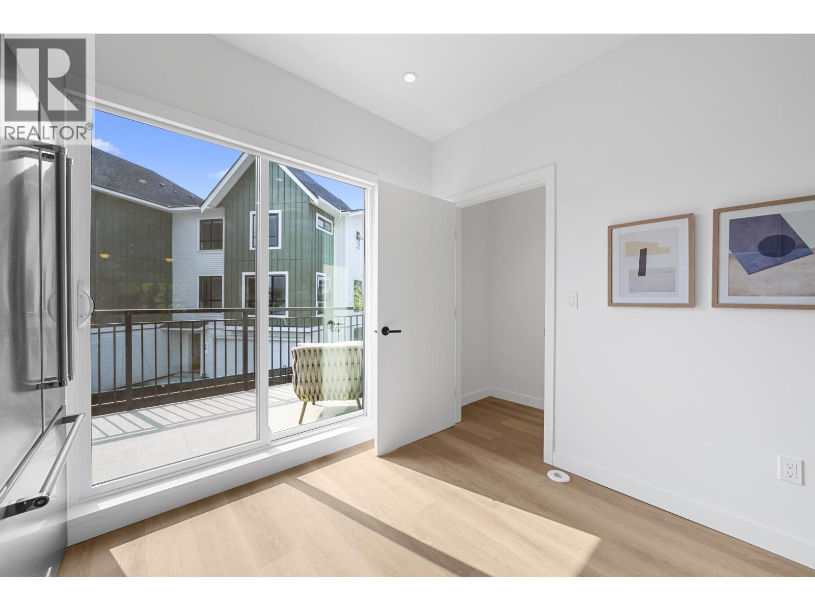 144 388 DUNCAN STREET, New Westminster