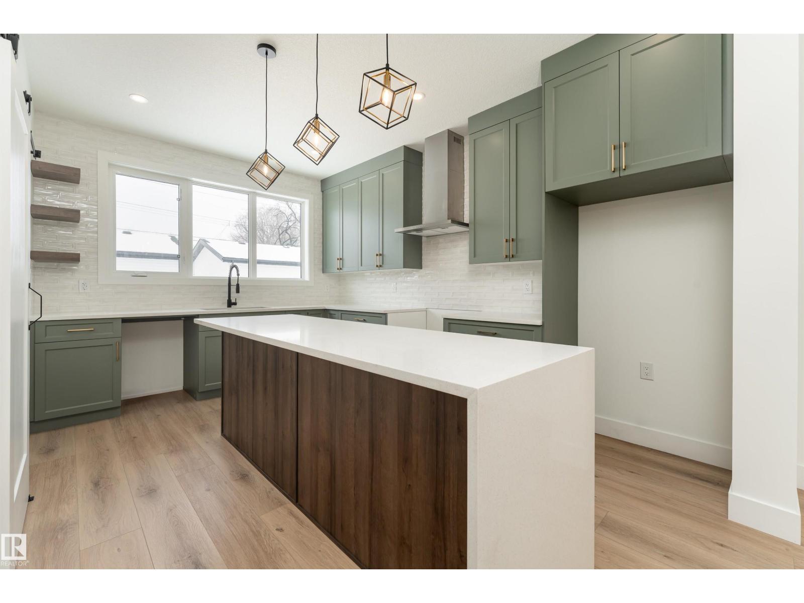 12033 124 ST NW - 11