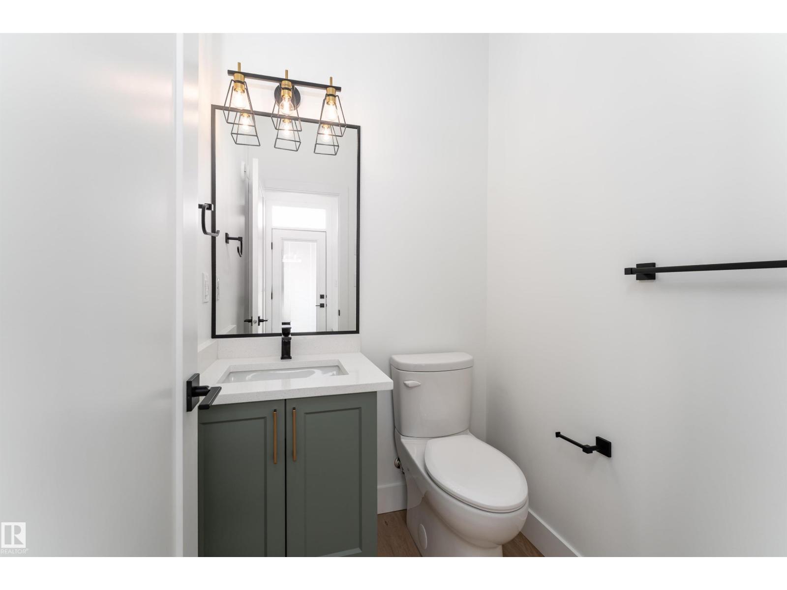 12033 124 ST NW - 17