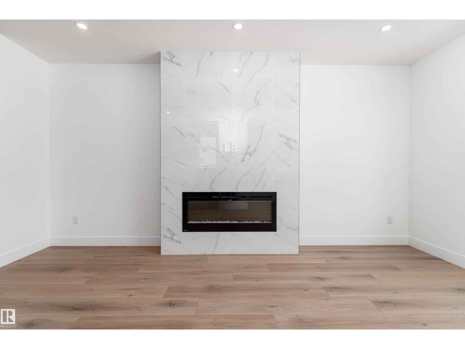 12033 124 ST NW - 5