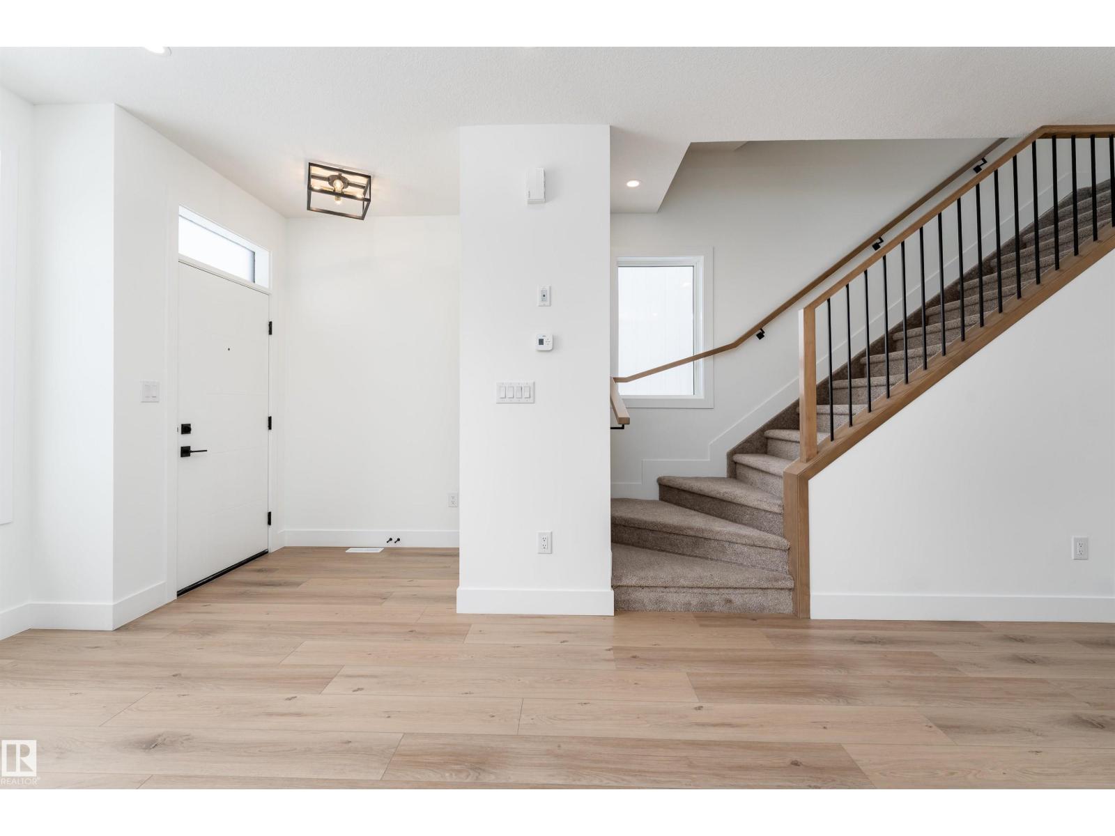 12033 124 ST NW - 6