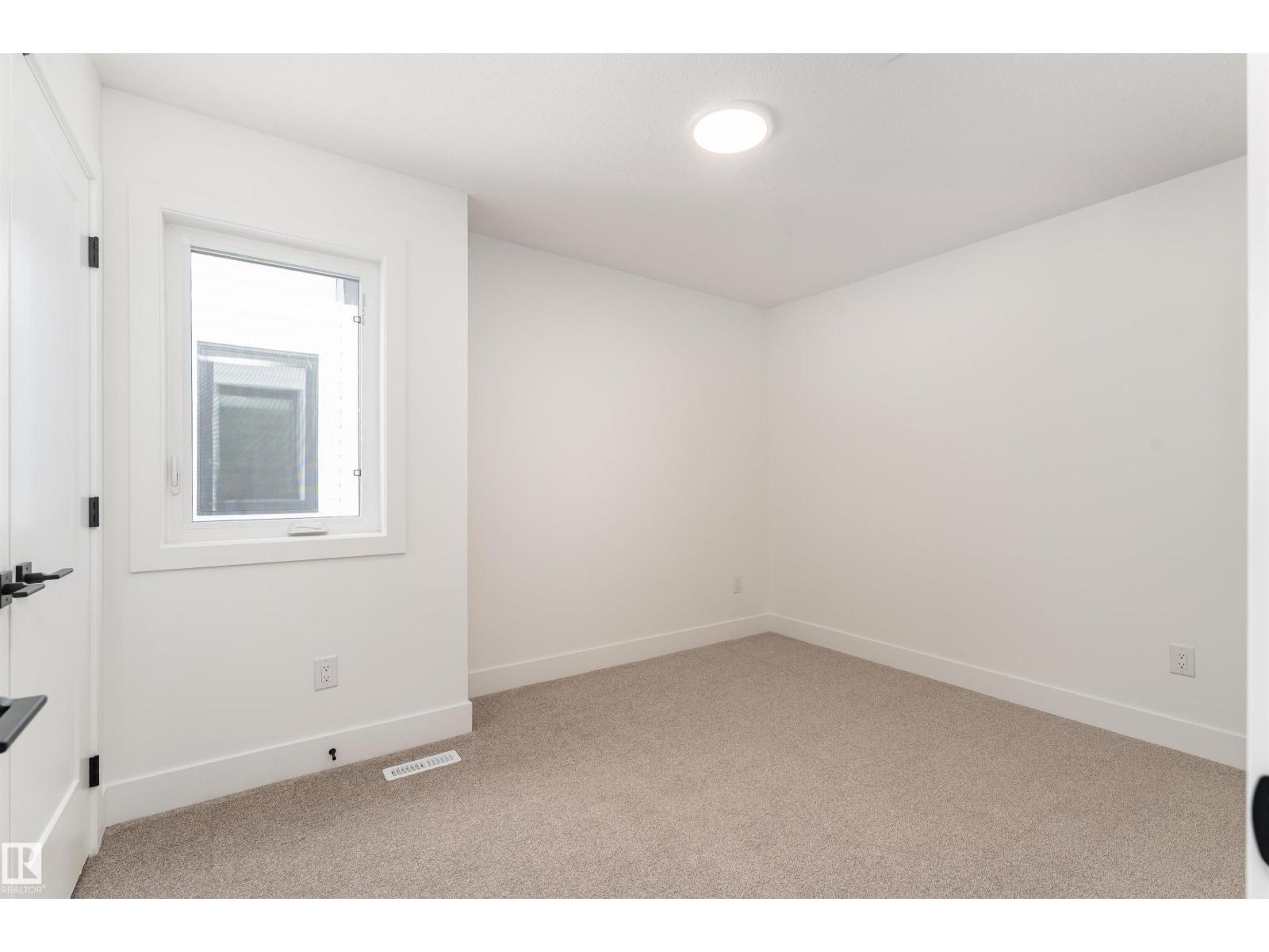 12033 124 ST NW - 28