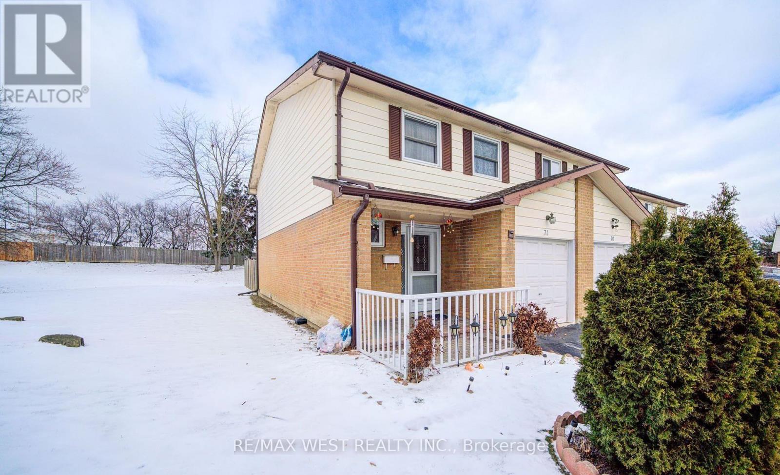 #71 3525 BRANDON GATE DRIVE - 2