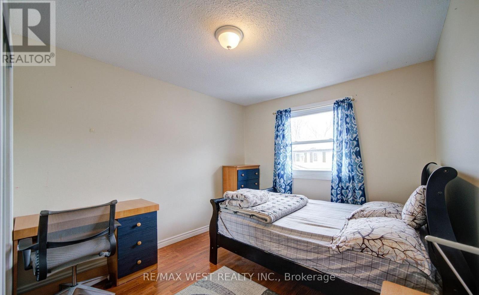 #71 3525 BRANDON GATE DRIVE - 34