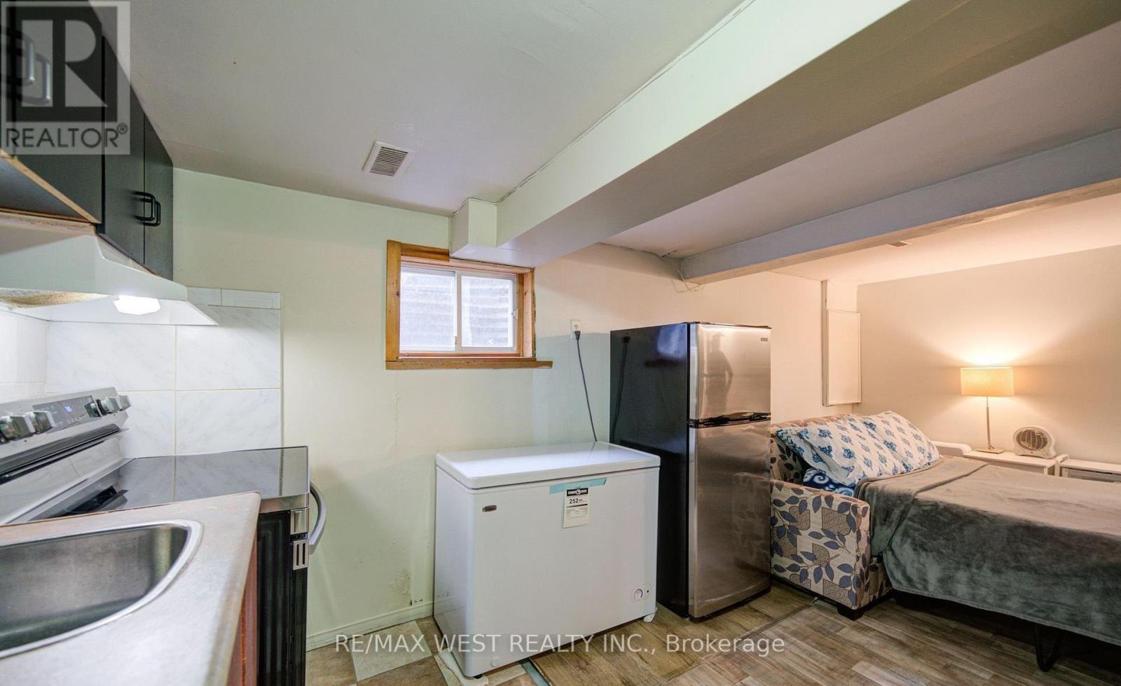 #71 3525 BRANDON GATE DRIVE - 44