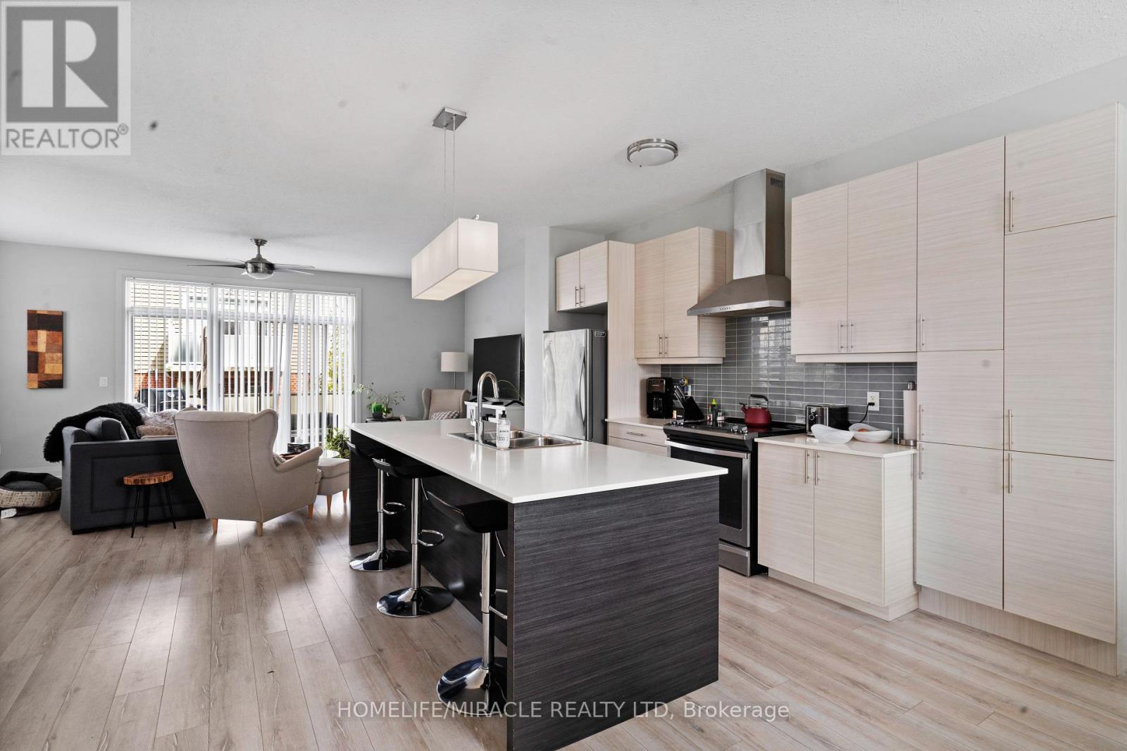 #52 3025 SINGLETON AVENUE - 17