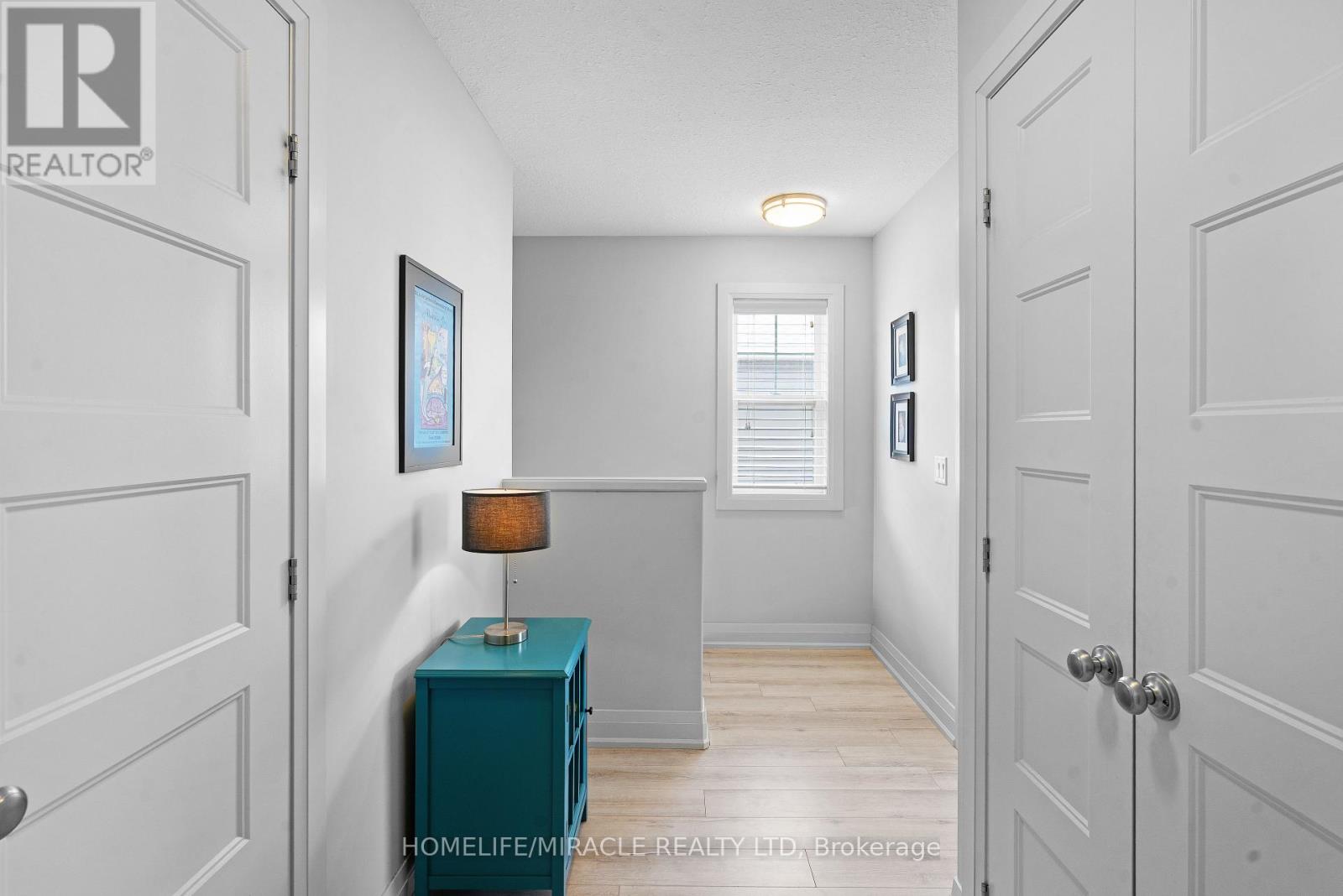 #52 3025 SINGLETON AVENUE - 23