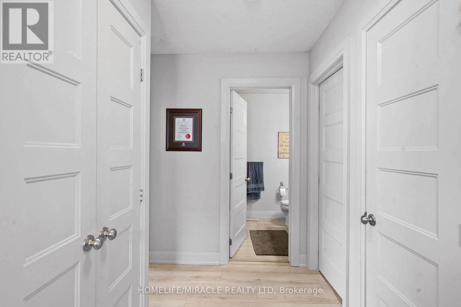 #52 3025 SINGLETON AVENUE - 30