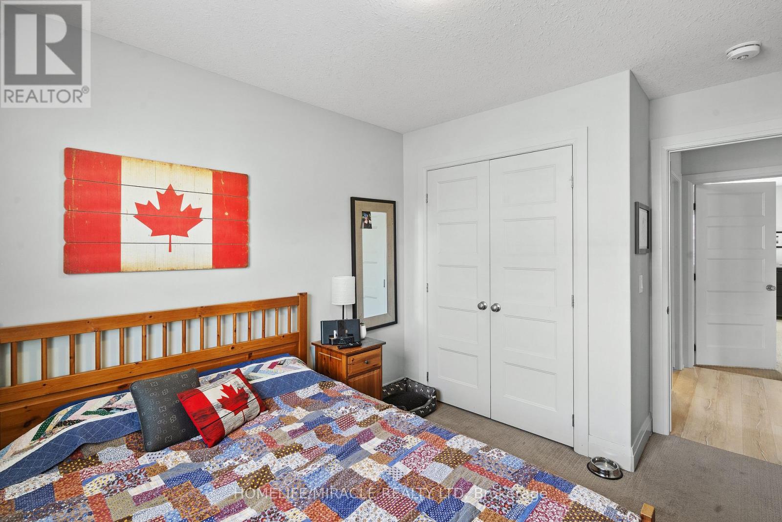 #52 3025 SINGLETON AVENUE - 40