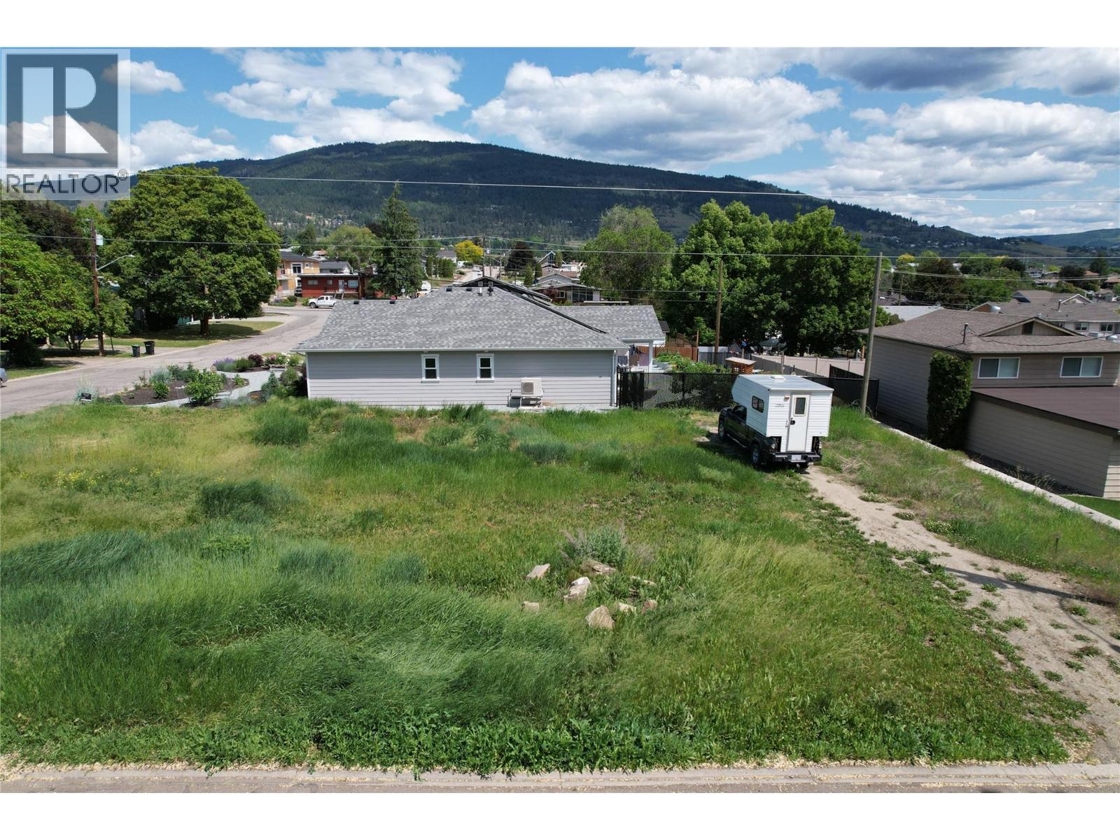  2905 16th Street, Vernon